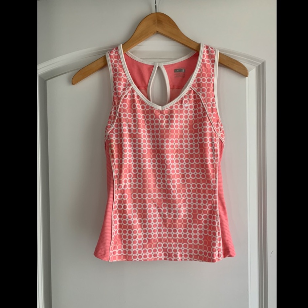 NIKE TANK SIZE SMALL